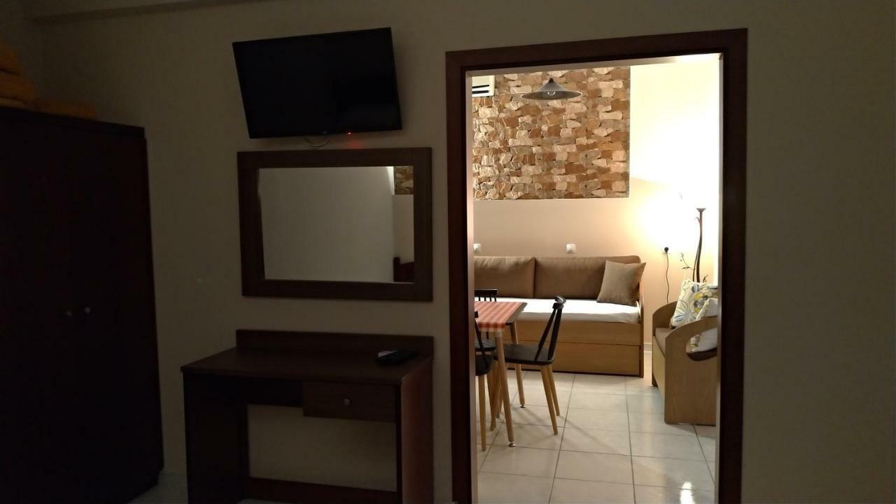 Adonis Apartments Paralía Exterior foto